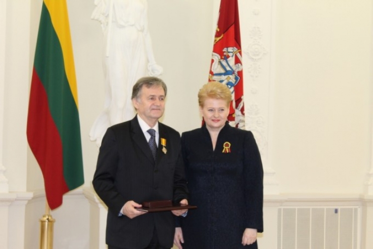 Președintele PLR, Ion Hadârcă, decorat de Președintele Lituaniei 