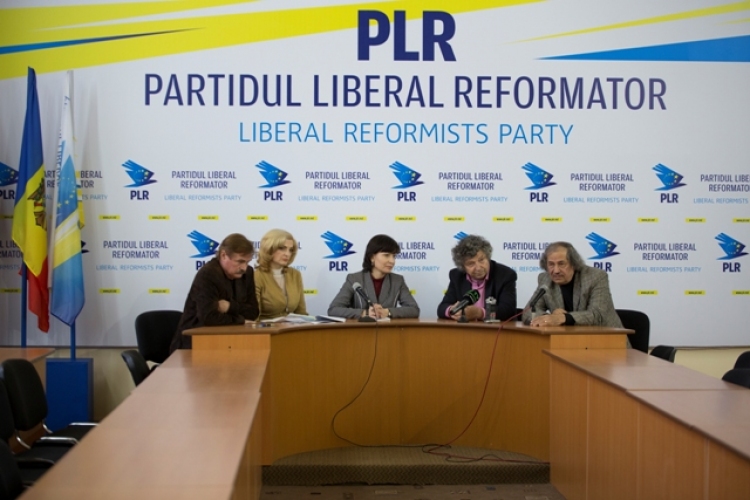 Echipa formată din Iulian Filip, Ianoș Țurcanu, Vasile Romanciuc,  Diana Zlatan-Ciugureanu susțin Partidul Liberal Reformator
